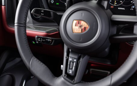 Porsche Cayenne III, 2025 год, 32 990 000 рублей, 15 фотография