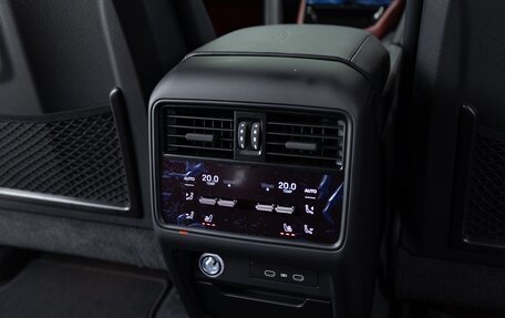 Porsche Cayenne III, 2025 год, 32 990 000 рублей, 29 фотография