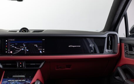 Porsche Cayenne III, 2025 год, 32 990 000 рублей, 20 фотография