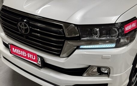 Toyota Land Cruiser 200, 2018 год, 7 500 000 рублей, 8 фотография