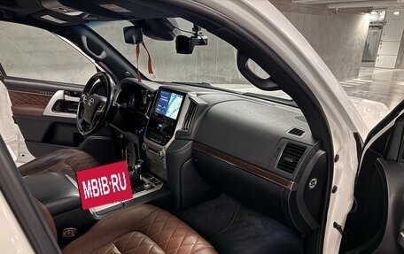 Toyota Land Cruiser 200, 2018 год, 7 500 000 рублей, 24 фотография