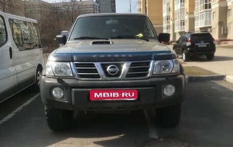 Nissan Patrol, 2003 год, 900 000 рублей, 3 фотография