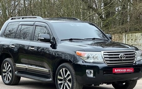 Toyota Land Cruiser 200, 2013 год, 3 150 000 рублей, 3 фотография