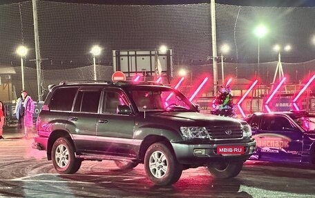 Toyota Land Cruiser 100 рестайлинг 2, 1999 год, 1 500 000 рублей, 11 фотография