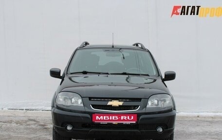 Chevrolet Niva I рестайлинг, 2018 год, 900 000 рублей, 3 фотография