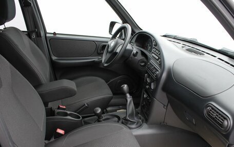 Chevrolet Niva I рестайлинг, 2018 год, 900 000 рублей, 13 фотография