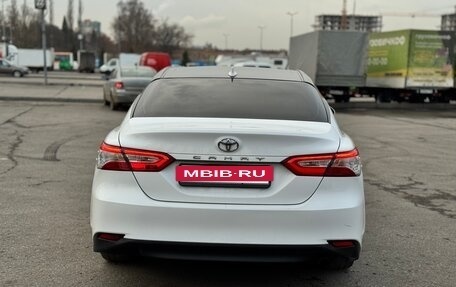 Toyota Camry, 2020 год, 1 675 000 рублей, 7 фотография