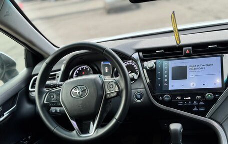 Toyota Camry, 2020 год, 1 675 000 рублей, 15 фотография