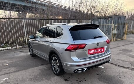 Volkswagen Tiguan II, 2021 год, 4 400 000 рублей, 6 фотография