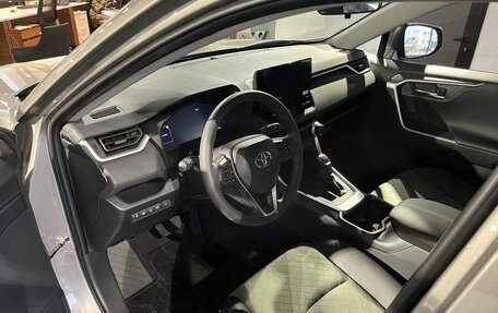 Toyota RAV4, 2025 год, 4 350 000 рублей, 7 фотография