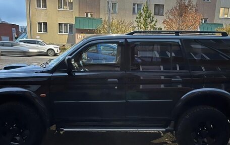 Mitsubishi Pajero Sport II рестайлинг, 2004 год, 1 000 000 рублей, 4 фотография