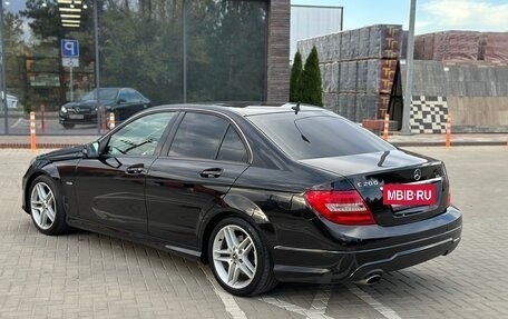 Mercedes-Benz C-Класс, 2011 год, 1 400 000 рублей, 3 фотография