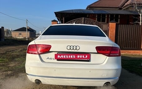 Audi A8, 2011 год, 1 600 000 рублей, 11 фотография