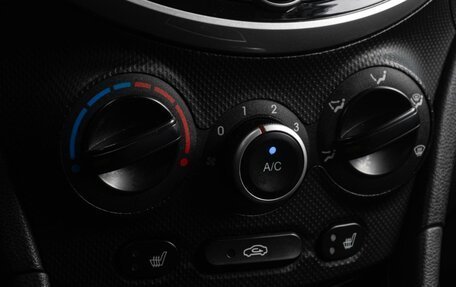 Hyundai Solaris II рестайлинг, 2011 год, 869 000 рублей, 12 фотография