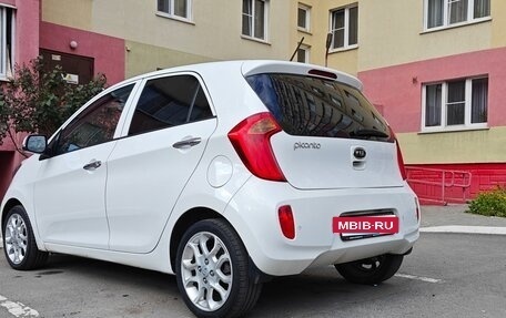 KIA Picanto II, 2011 год, 770 000 рублей, 3 фотография