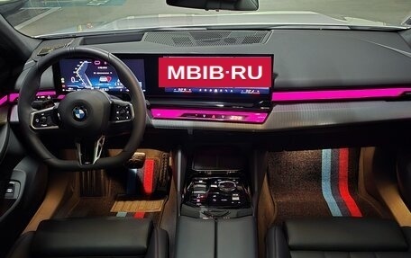 BMW 5 серия, 2025 год, 7 660 000 рублей, 6 фотография