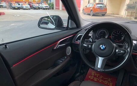 BMW 1 серия, 2021 год, 1 700 000 рублей, 10 фотография