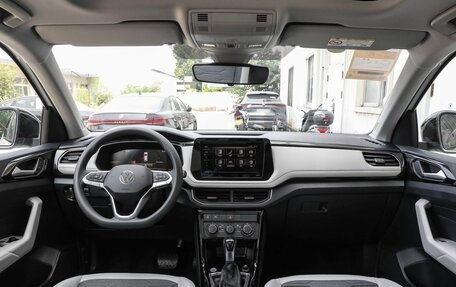 Volkswagen Tharu, 2025 год, 1 800 000 рублей, 2 фотография