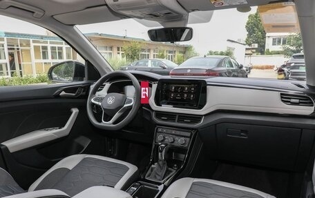 Volkswagen Tharu, 2025 год, 1 800 000 рублей, 6 фотография