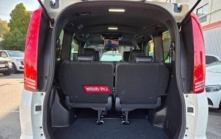 Toyota Voxy III, 2021 год, 2 249 069 рублей, 8 фотография