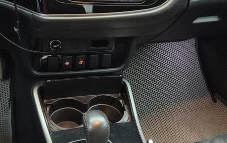 Mitsubishi Outlander III рестайлинг 3, 2018 год, 2 090 000 рублей, 11 фотография