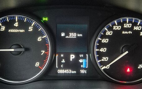 Mitsubishi Outlander III рестайлинг 3, 2018 год, 2 090 000 рублей, 13 фотография