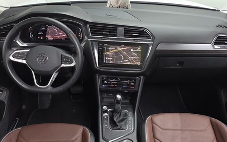 Volkswagen Tiguan II, 2023 год, 3 263 000 рублей, 5 фотография