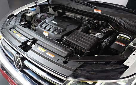 Volkswagen Tiguan II, 2023 год, 3 263 000 рублей, 12 фотография