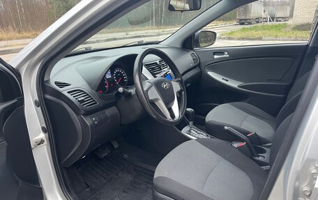 Hyundai Solaris II рестайлинг, 2011 год, 850 000 рублей, 20 фотография