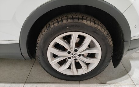 Volkswagen Tiguan II, 2017 год, 2 189 000 рублей, 12 фотография