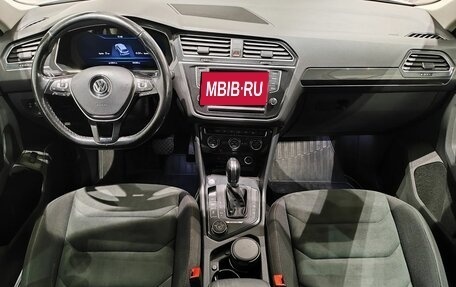 Volkswagen Tiguan II, 2017 год, 2 189 000 рублей, 10 фотография