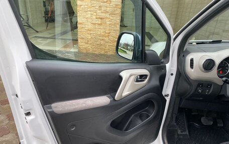 Peugeot Partner II рестайлинг 2, 2014 год, 990 000 рублей, 11 фотография