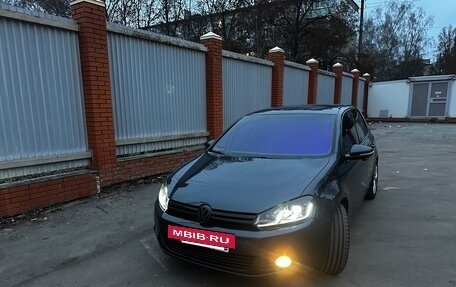 Volkswagen Golf VI, 2011 год, 900 000 рублей, 2 фотография