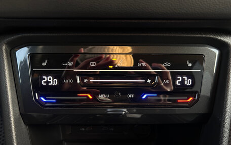 Volkswagen Tiguan II, 2021 год, 3 490 000 рублей, 17 фотография