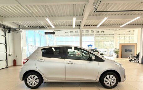 Toyota Vitz, 2019 год, 1 279 000 рублей, 7 фотография