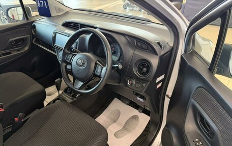 Toyota Vitz, 2019 год, 1 279 000 рублей, 10 фотография