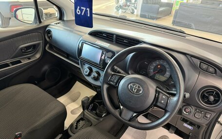 Toyota Vitz, 2019 год, 1 279 000 рублей, 11 фотография