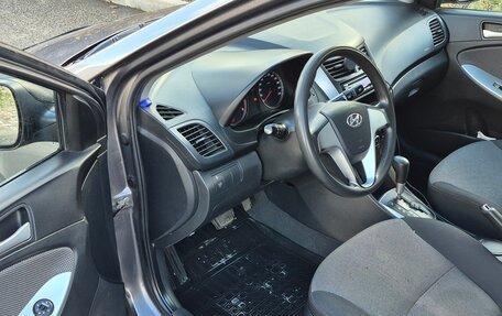 Hyundai Solaris II рестайлинг, 2011 год, 560 000 рублей, 6 фотография