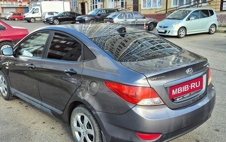 Hyundai Solaris II рестайлинг, 2011 год, 560 000 рублей, 3 фотография