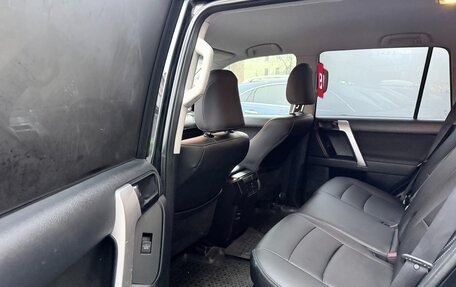 Toyota Land Cruiser Prado 150 рестайлинг 2, 2014 год, 3 500 000 рублей, 13 фотография