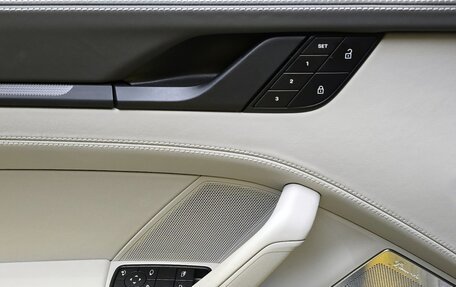 Porsche 911, 2023 год, 17 400 000 рублей, 13 фотография