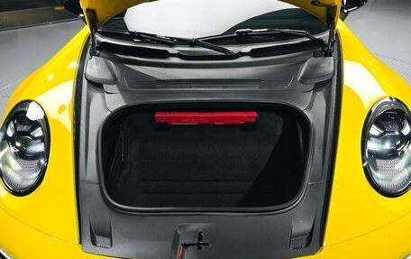 Porsche 911, 2023 год, 17 400 000 рублей, 15 фотография
