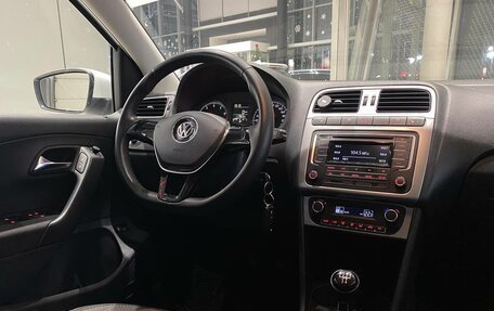 Volkswagen Polo VI (EU Market), 2016 год, 1 125 000 рублей, 8 фотография