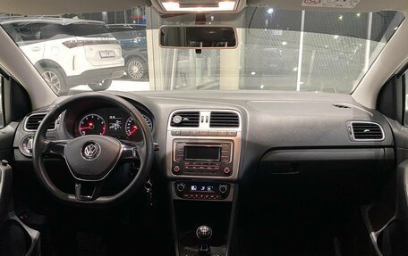 Volkswagen Polo VI (EU Market), 2016 год, 1 125 000 рублей, 7 фотография