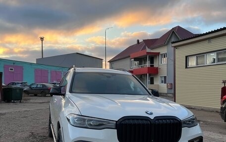 BMW X7, 2019 год, 7 590 000 рублей, 10 фотография