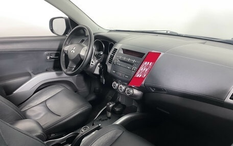 Mitsubishi Outlander III рестайлинг 3, 2011 год, 1 107 000 рублей, 9 фотография