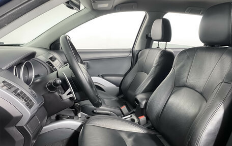 Mitsubishi Outlander III рестайлинг 3, 2011 год, 1 107 000 рублей, 12 фотография