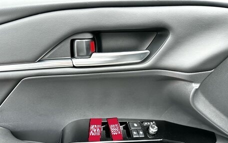 Toyota Camry, 2024 год, 4 200 000 рублей, 17 фотография