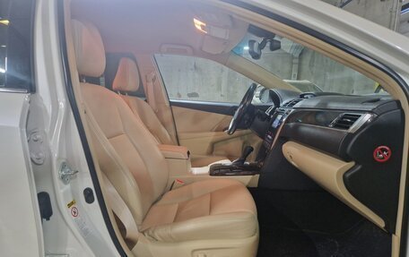 Toyota Camry, 2015 год, 2 250 000 рублей, 9 фотография