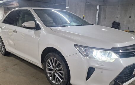 Toyota Camry, 2015 год, 2 250 000 рублей, 4 фотография